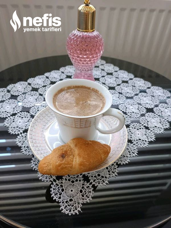 Tarçınlı Sütlü Türk Kahvesi