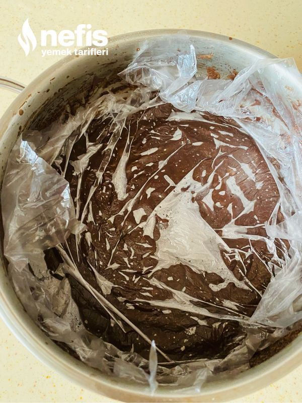 Kakaolu Yaş Pasta Kreması