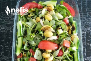 Yeşil Zeytinli Semizotu Salatası Tarifi