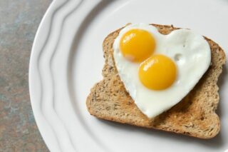 Çift Sarılı Yumurta Nasıl Olur? Nasıl Anlaşılır? Doğal Mı? Tarifi