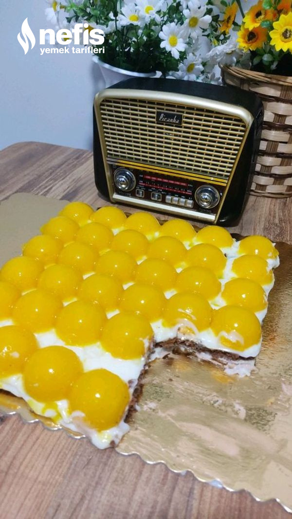 Yumurta Görünümlü Bisküvili Pasta