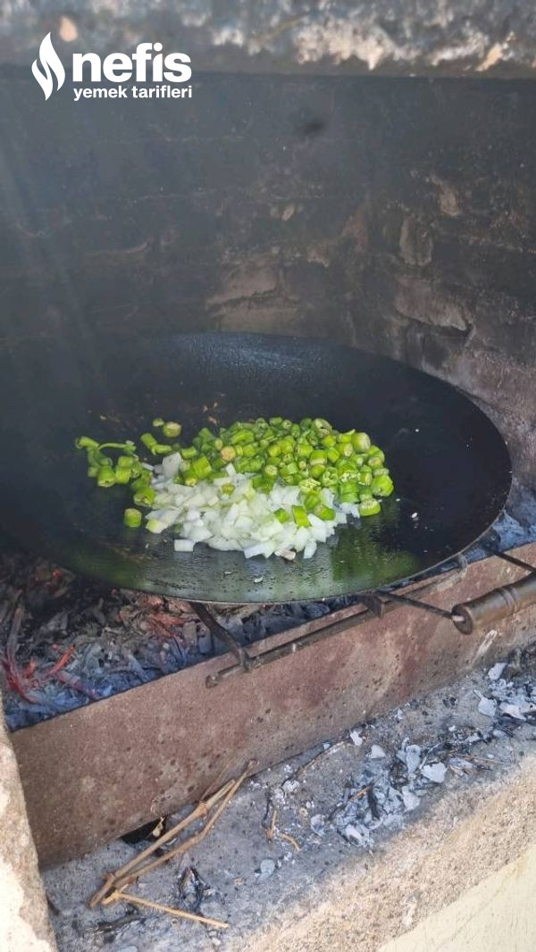 Ateşte Tavuk Sote