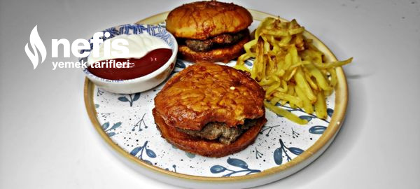 Islak Hamburger (Yapımı Çok Pratik) (Videolu)
