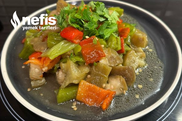 Airfryer’da Mangal Tadında Köz Patlıcan Biber Salatası Tarifi