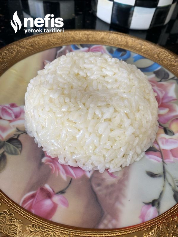 Tane Tane Pirinç Pilavı (Tam Ölçülü)
