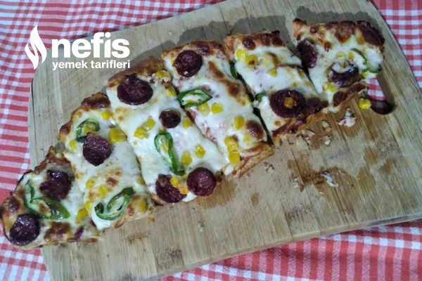 Simit Sarayı Benzeri Ekmek Pizzası Videolu Tarifi