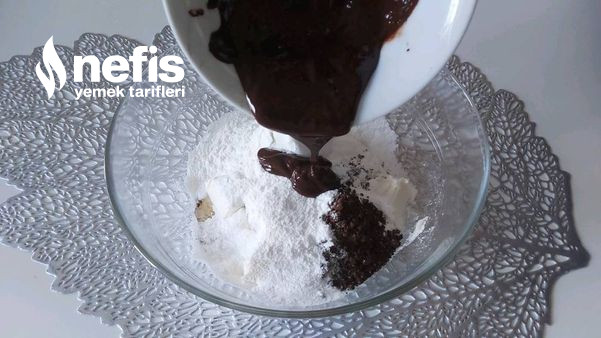 Çikolatalı Kurabiye (Videolu)