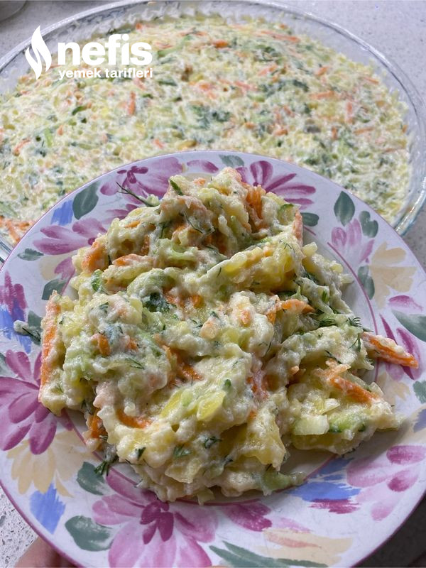 Havuçlu Salatalıklı Patates Salatası