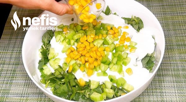 Çıtır Nohutlu Semizotu Salatası (Videolu)