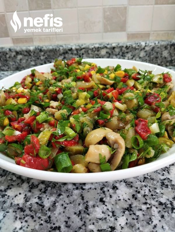 Mantarlı Salata
