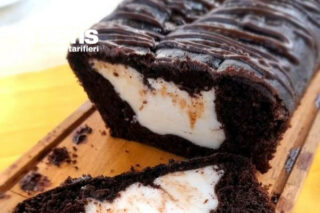 Cheesecake Dolgulu Çikolatalı Kek Tarifi