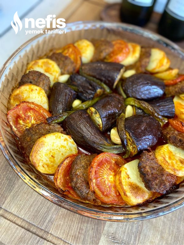 Köfteli Patlıcan Kebabı