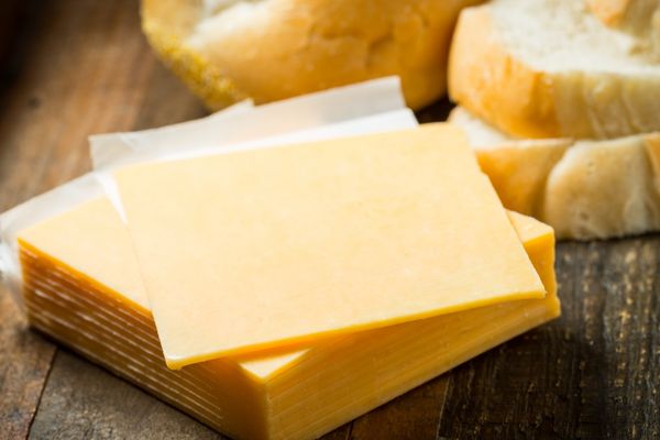 Kaşar Peyniri Kaç Kalori? Besin Değerleri Tarifi