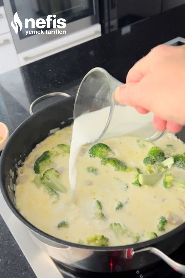 Makarnalı Brokoli İle Kremalı Tavuk