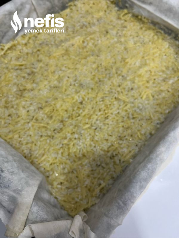Patatesli Pirinçli Börek