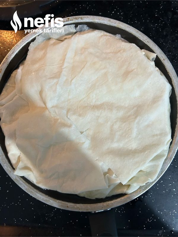 Tavada Çıtır Çıtır Ispanaklı Börek