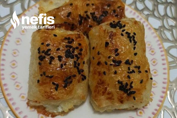 Baklavalık Yufkadan Peynirli Börek