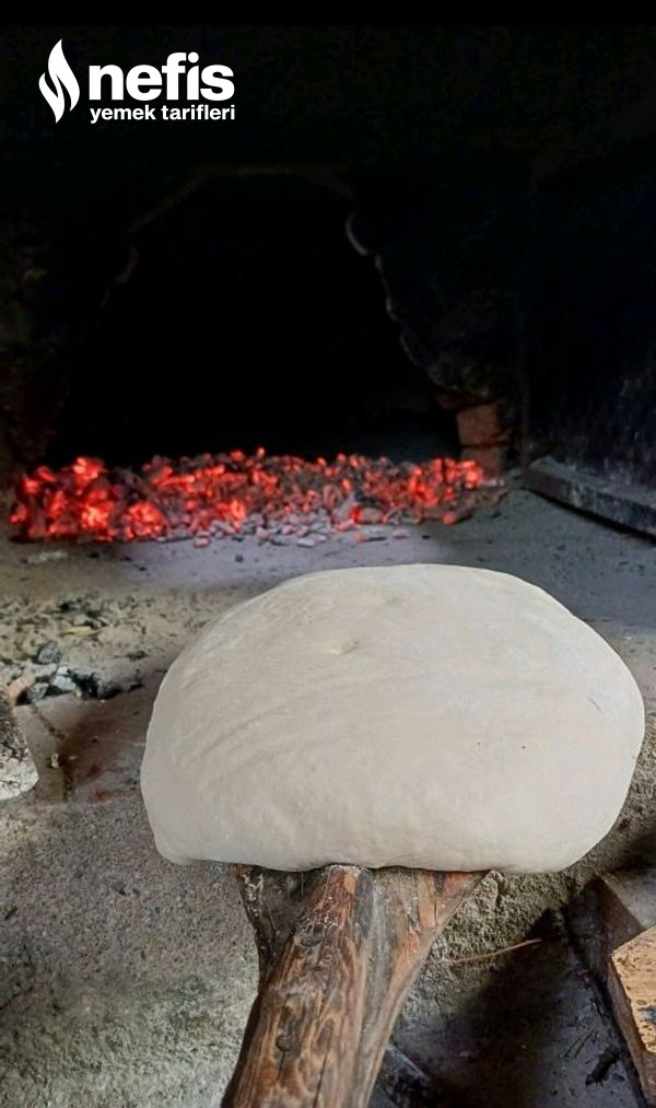 Odun Ateşinde Ekşi Mayalı Macır Somunu