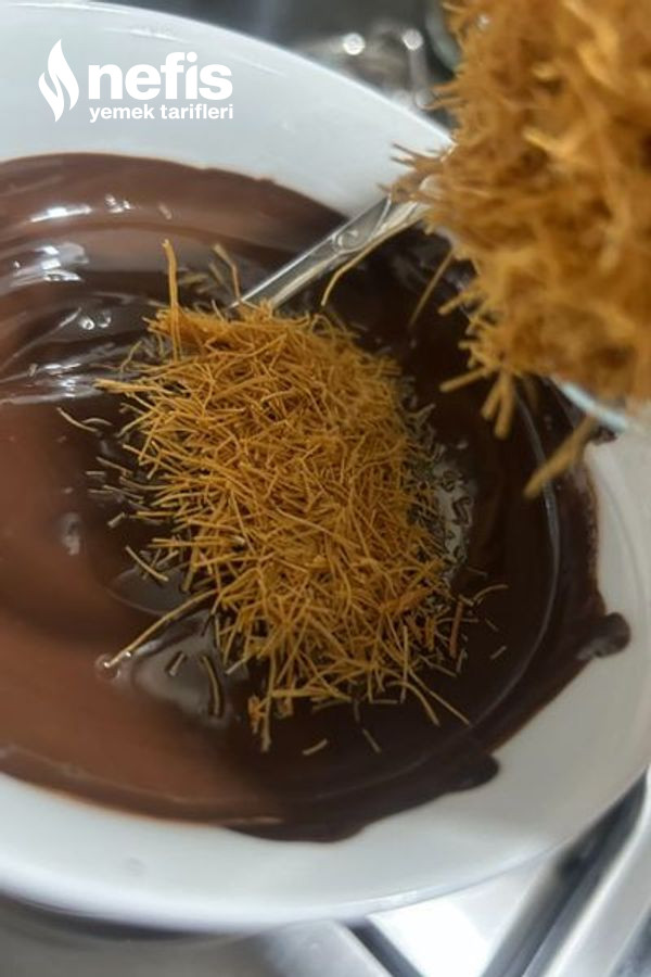 Çikolatalı Kadayıf (2 Malzemeden Lezzet Bombası)