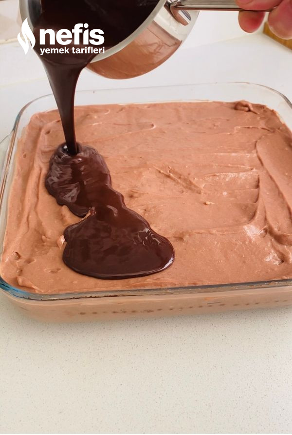 Çikolata Soslu Borcam Pastası