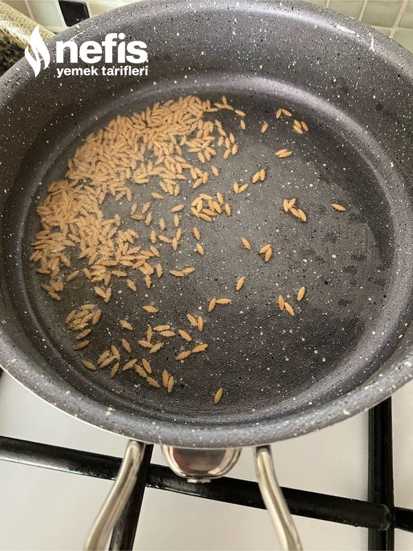 Tam Ölçülü Arpa Şehriyeli Pirinç Pilavı