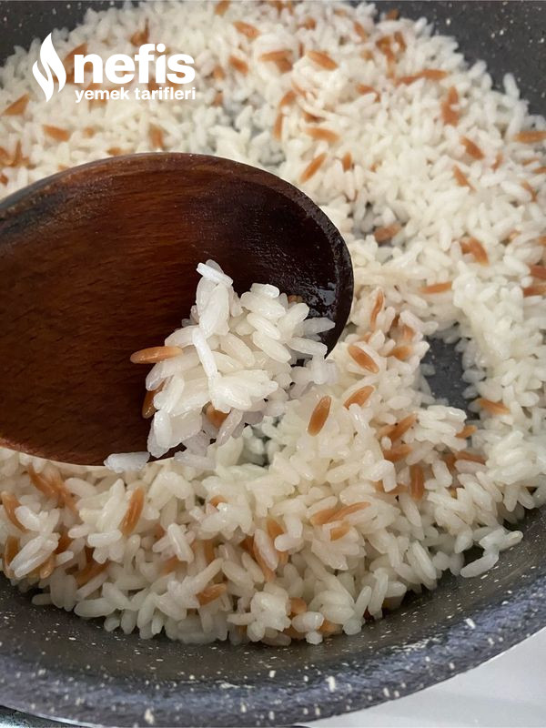 Tam Ölçülü Arpa Şehriyeli Pirinç Pilavı