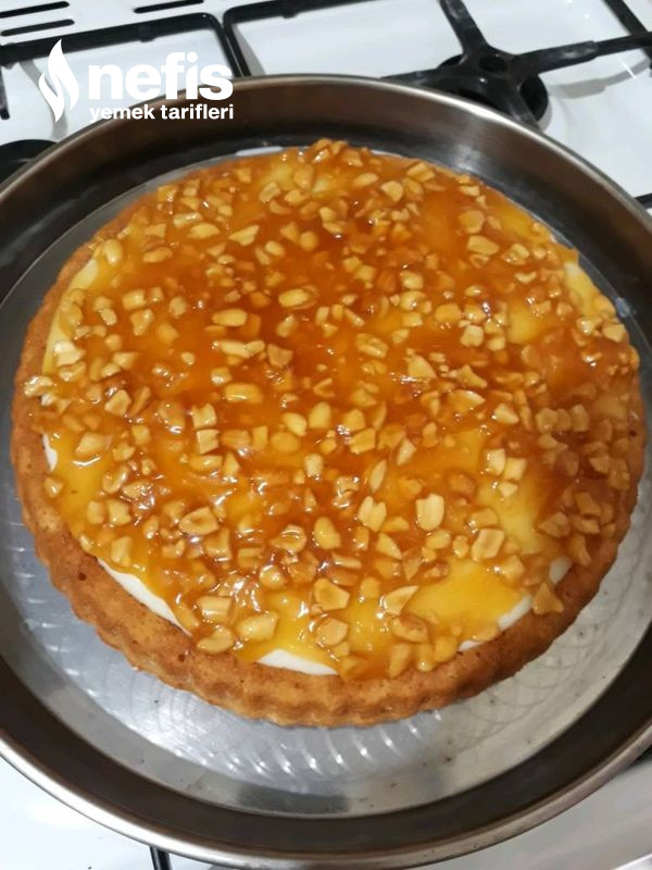 Karamel Soslu Kek
