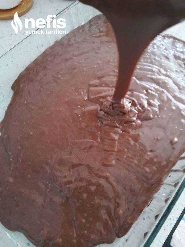 Bol Çikolatalı Islak Kek