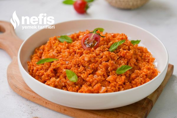 Domatesli Bulgur Pilavı