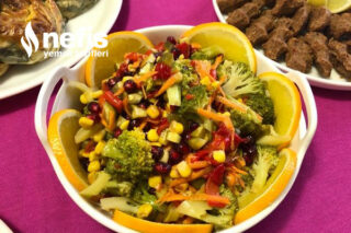 Garnitürlü Brokoli Salatası (Farklı Salata Severlere) Tarifi