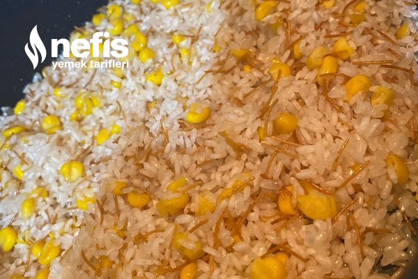 Tereyağlı Mısırlı Pirinç Pilavı