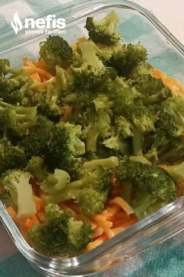 Erişteli Brokolili Salata