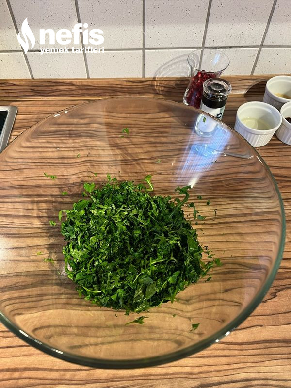 Narlı Roka Salatası