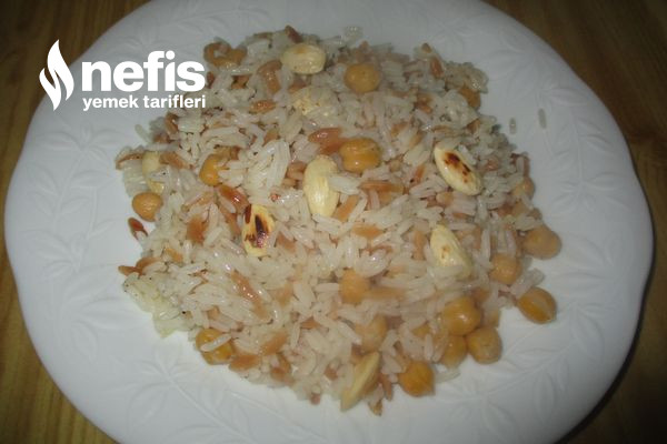 Tereyağlı Boncuklu Pirinç Pilavı