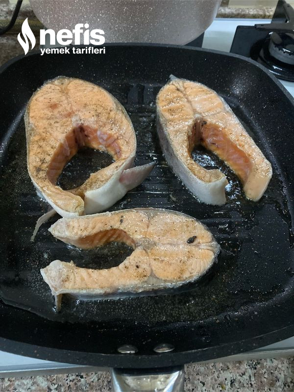 Tavada Somon Balığı