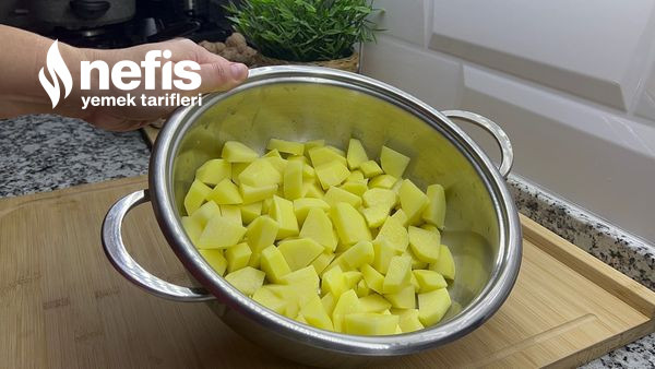 Patatesi Böyle Denediniz Mi? Nefis Patates Salatası (Videolu)