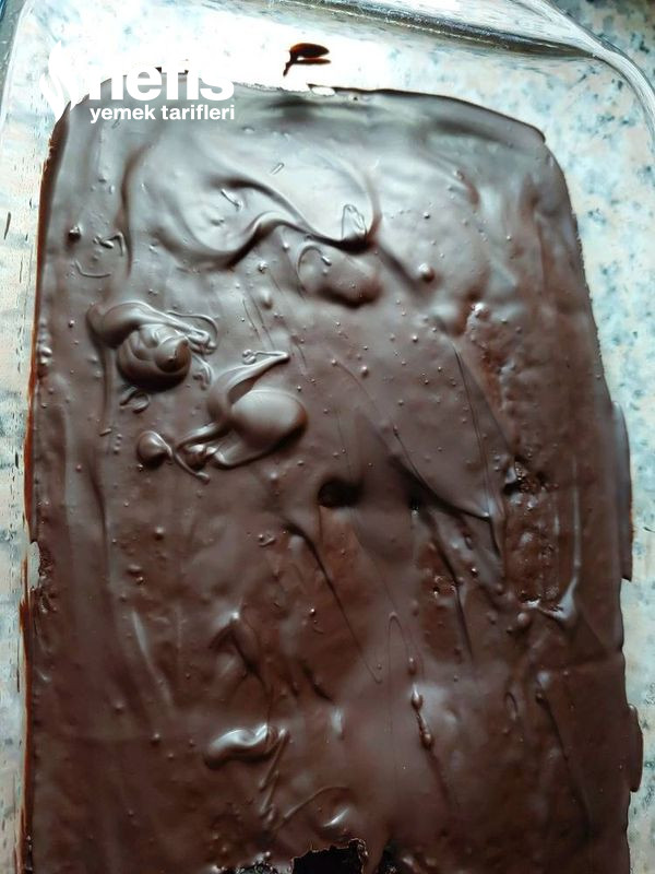 Çikolatalı Islak Kek (Kolay)