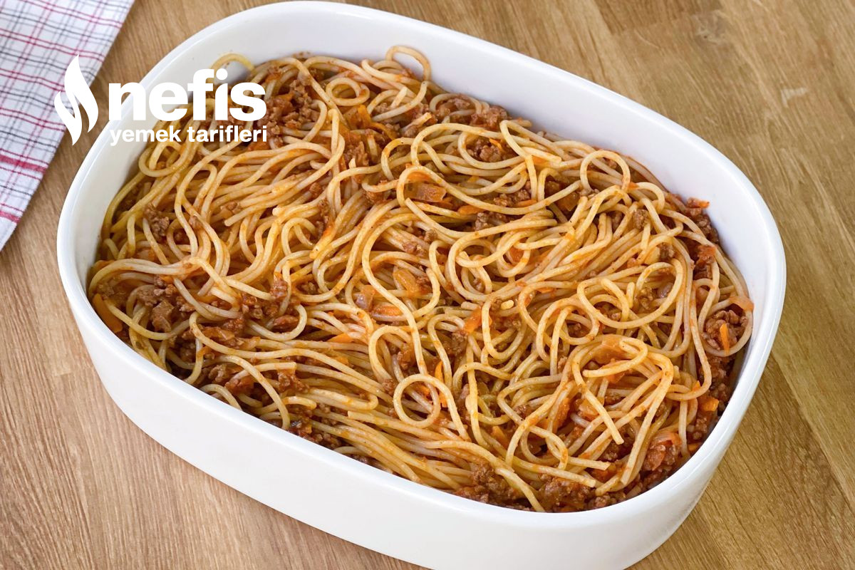 Fırında Kıymalı Spagetti Makarna