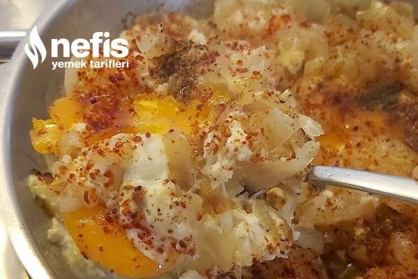 Yumurtalı Soğan Kavurması Harika Bir Kahvaltılık Tarifi