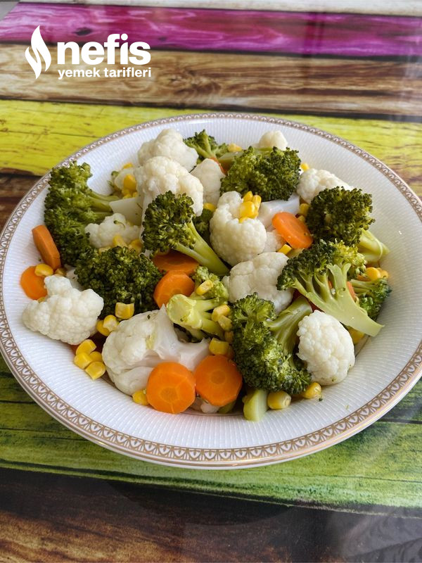 Brokoli & Karnabahar Salatası
