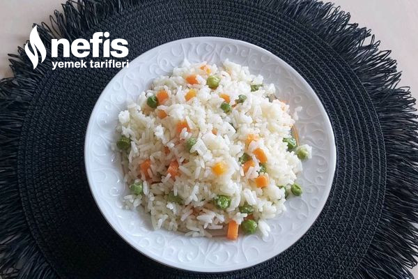 Sebzeli Pirinç Pilavı (Videolu) Tarifi