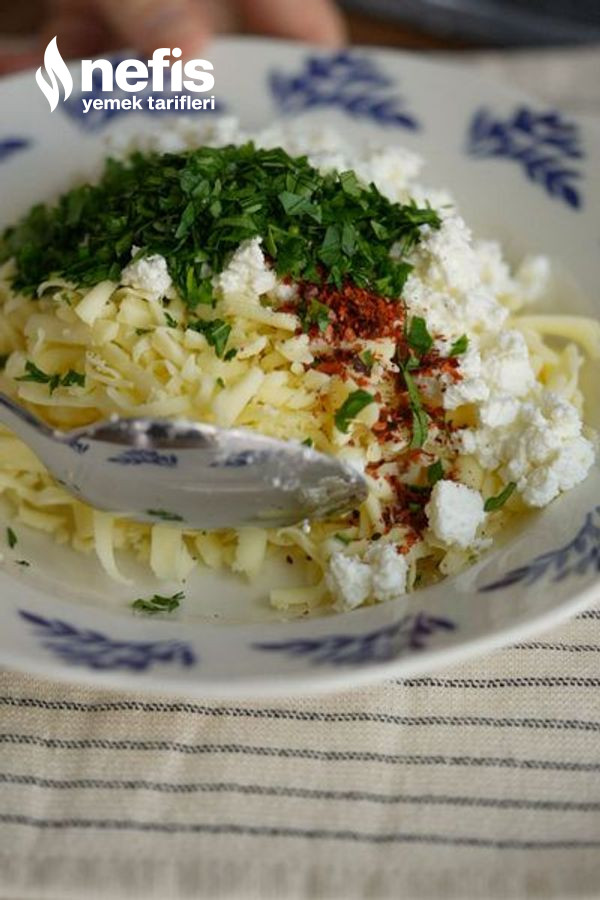 Tost Makinesinde Börek