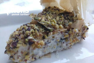 Baklava Cheesecake (Efsane Lezzet) Tarifi
