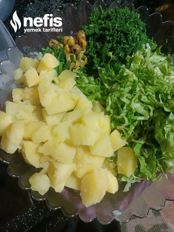 Yoğurtlu Marullu Patates Salatası