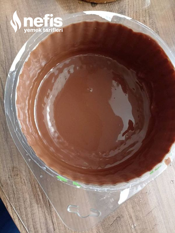 Çikolata Kaplamalı Pasta