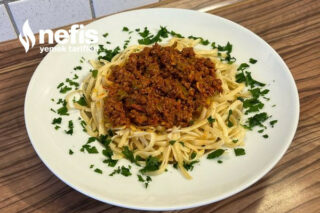 Kıymalı Soslu Spaghetti Tarifi
