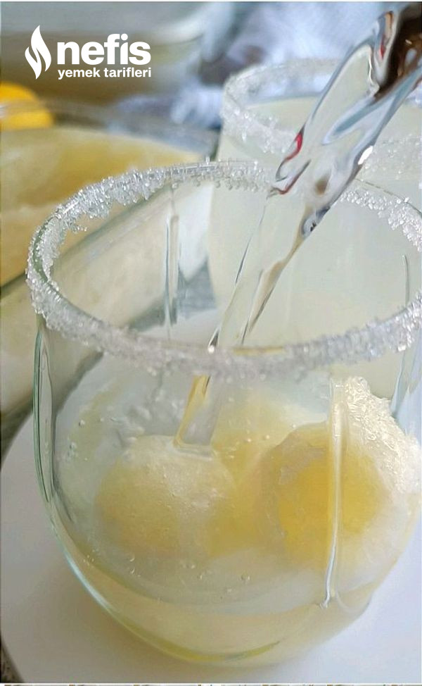 Limonata Özütü (Buzluktan Eksik Etmeyeceksiniz)