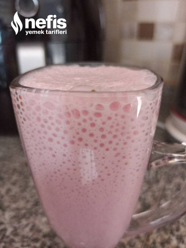 Çilekli Milkschake