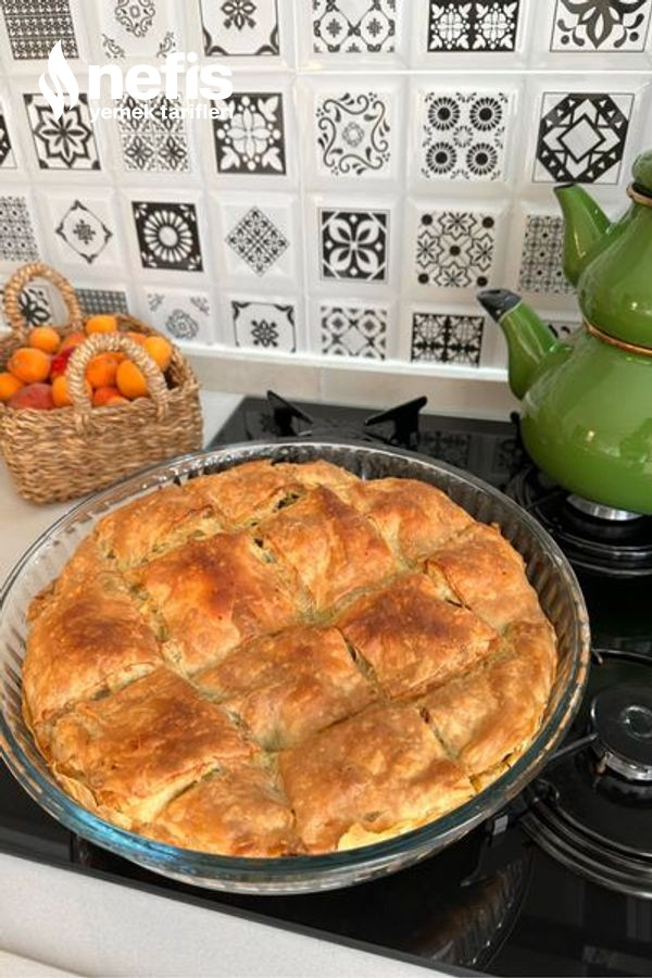 Milföylü Yufkalı Ispanaklı Börek