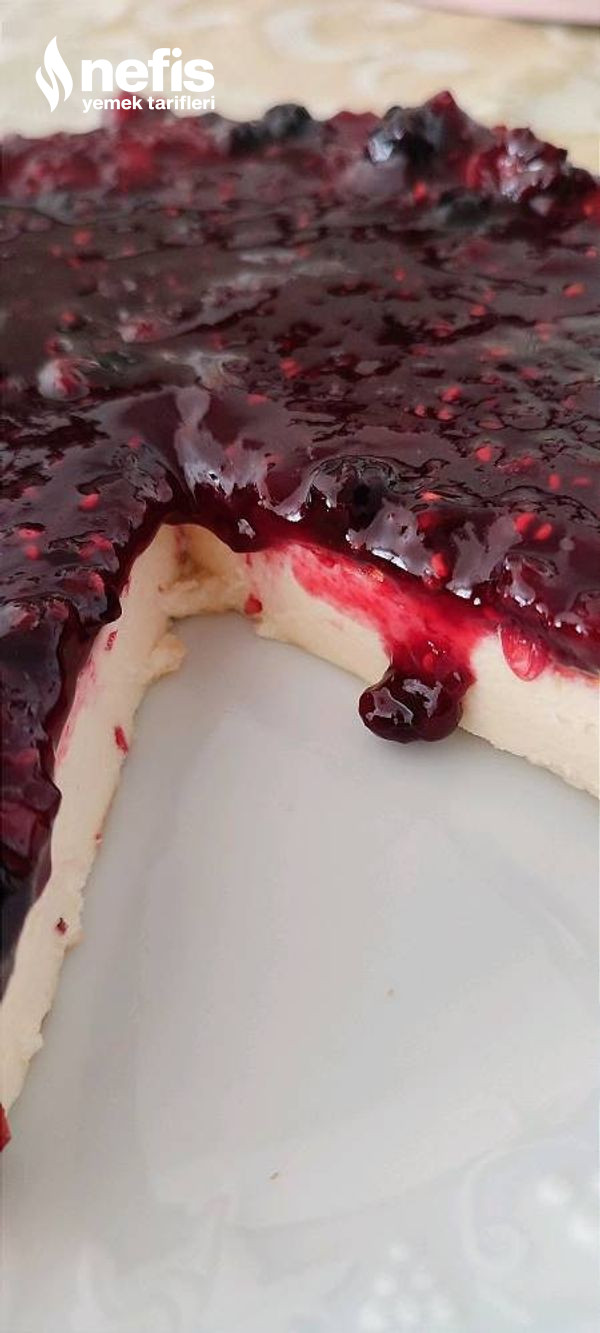 Airfryer'da Meyve Soslu San Sebastian Cheesecake